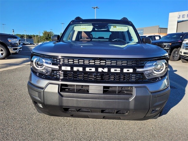 2025 Ford Bronco Sport Outer Banks photo 2