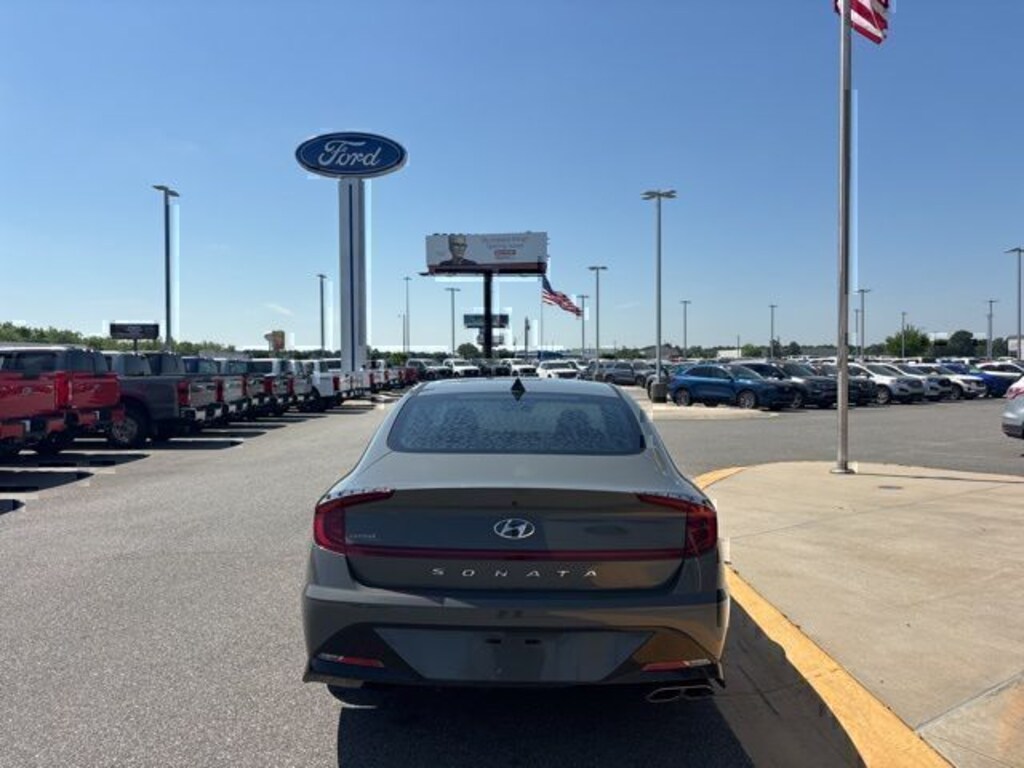 Used 2021 Hyundai Sonata SEL Sedan