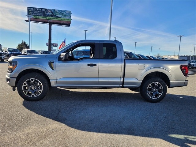 2025 Ford F-150 STX photo 4
