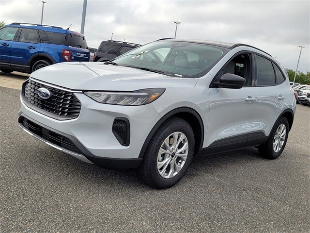 2025 Ford Escape Active photo 3