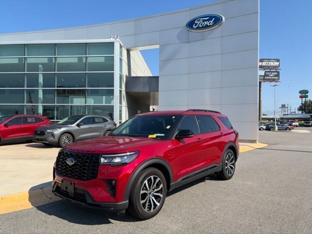 Used 2025 Ford Explorer ST-Line SUV