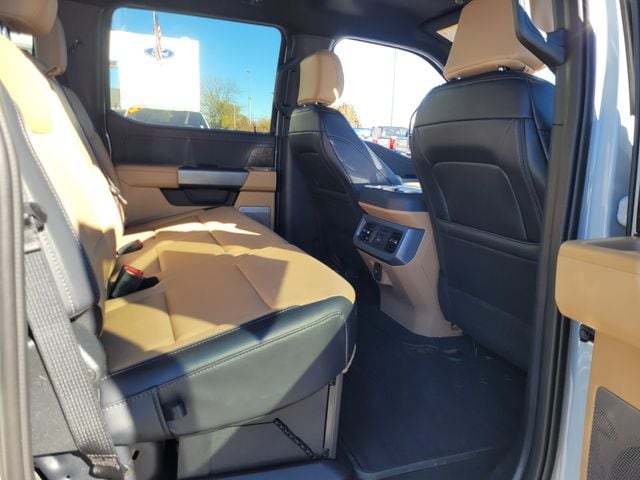 2026 Ford F-350 Super Duty Lariat - Photo 11
