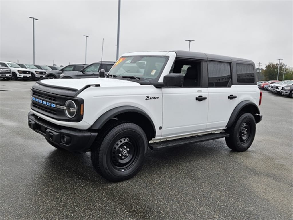 Used 2023 Ford Bronco Black Diamond SUV