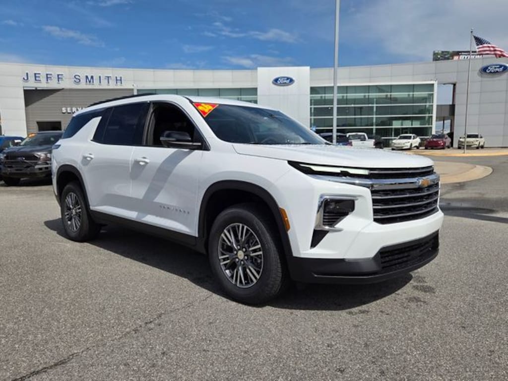 Used 2026 Chevrolet Traverse LT SUV
