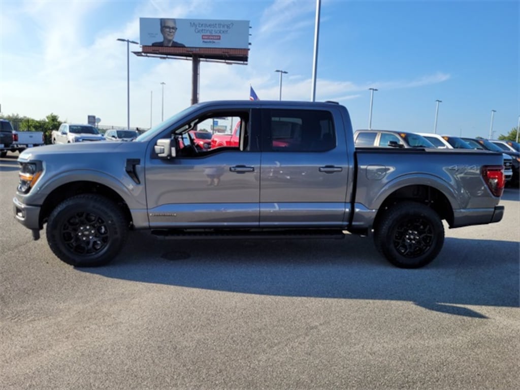 New 2025 Ford F-150 XLT Truck