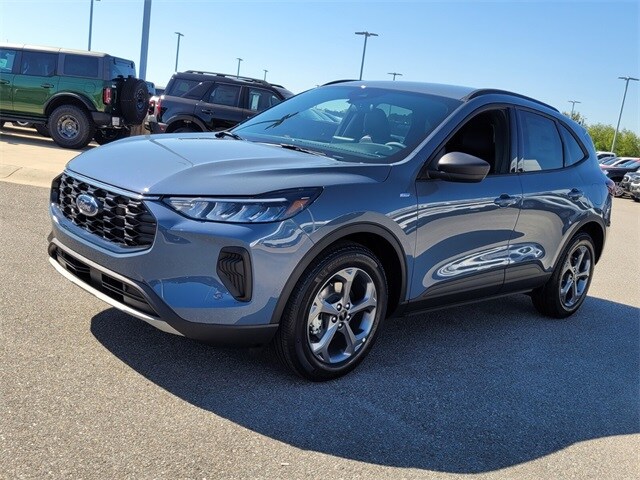 2025 Ford Escape ST-Line photo 3