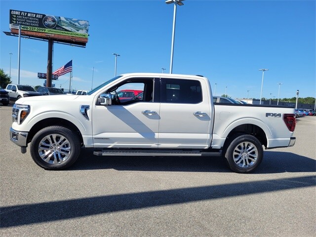 2025 Ford F-150 Lariat photo 4