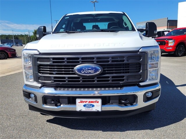 2026 Ford F-250 photo 2