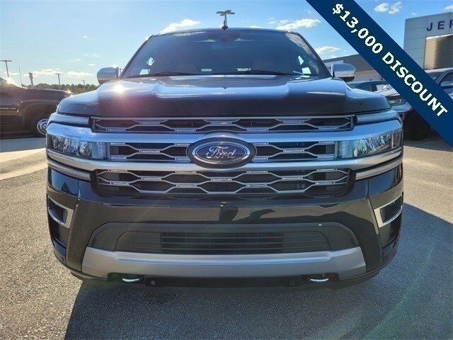 2024 Ford Expedition MAX Platinum photo 2