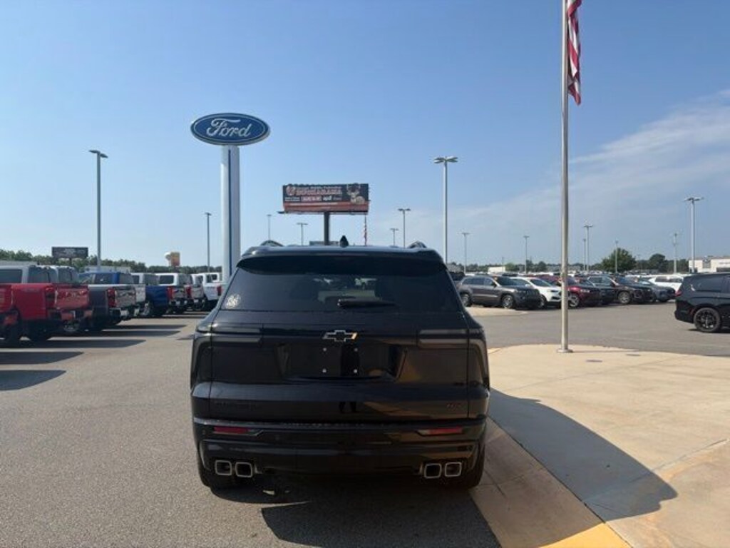 Used 2026 Chevrolet Traverse RS SUV