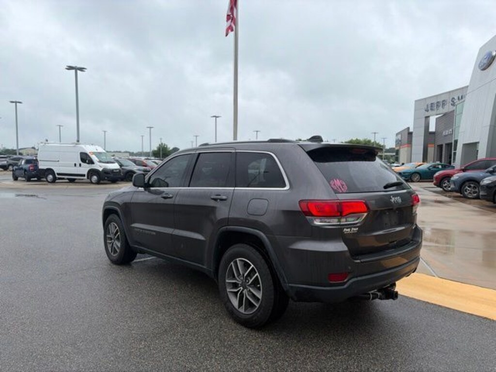 Used 2020 Jeep Grand Cherokee Laredo E SUV