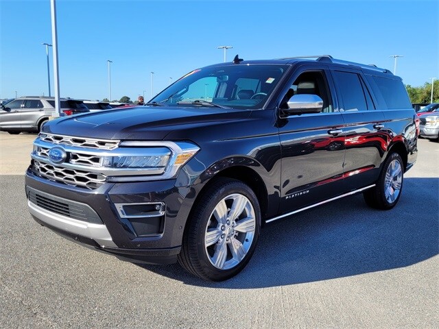 2024 Ford Expedition MAX Platinum photo 3