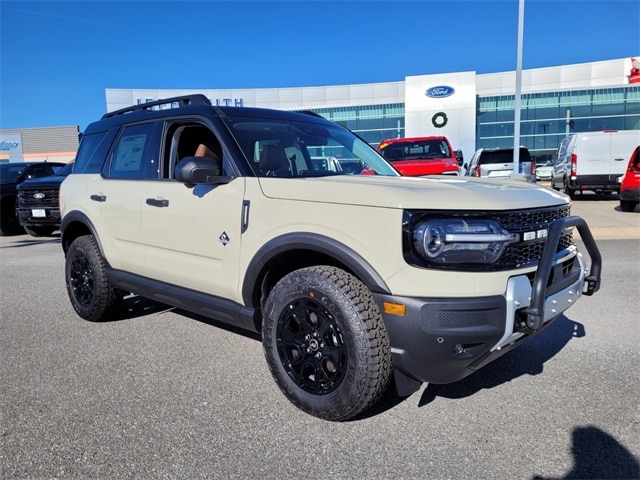 2025 Ford Bronco Sport Outer Banks's photo