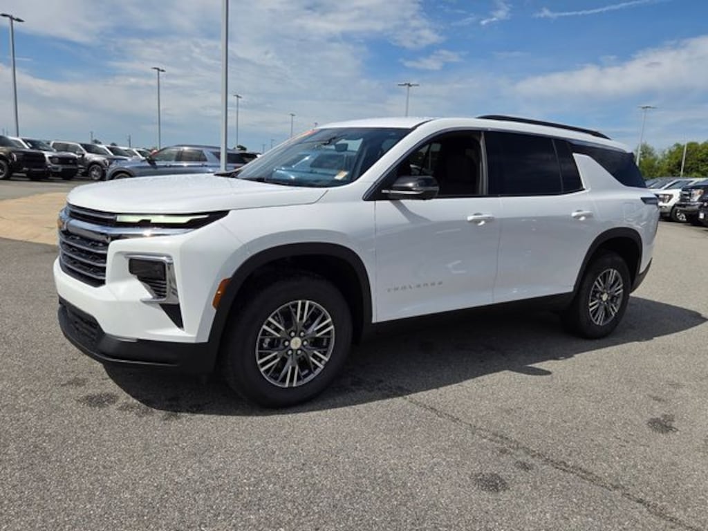 Used 2026 Chevrolet Traverse LT SUV