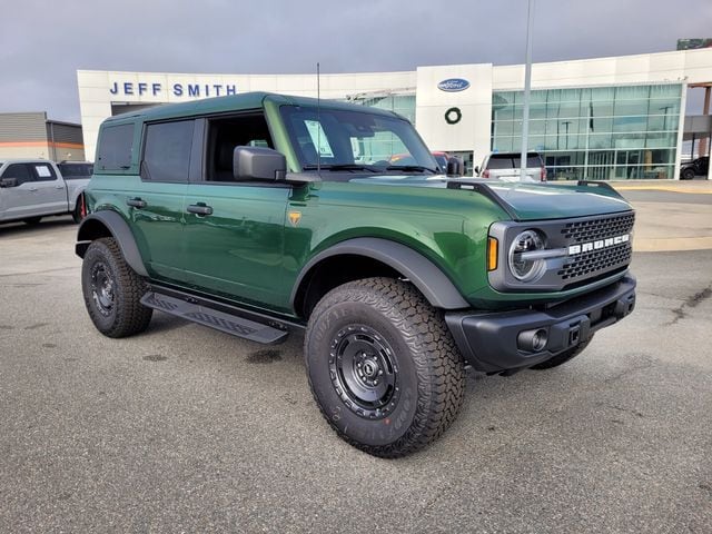 2025 Ford Bronco SUV 