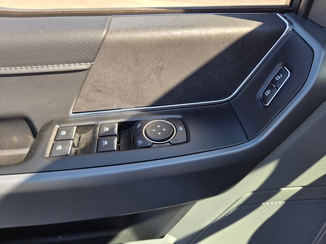2025 Ford F-150 XLT - Photo 27