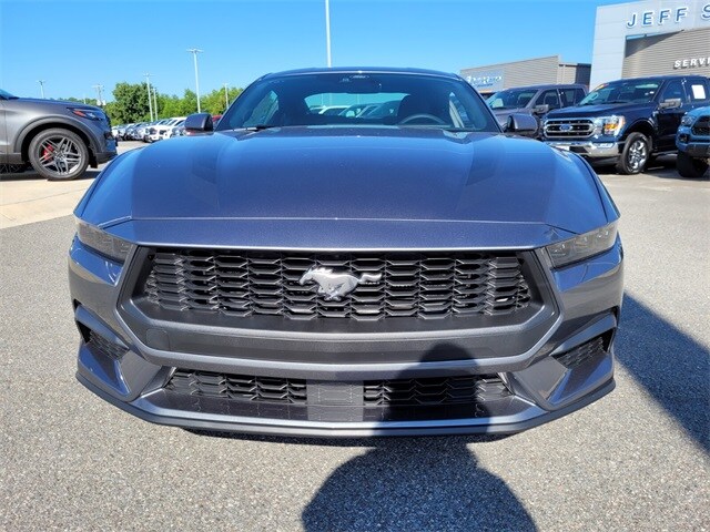 2025 Ford Mustang EcoBoost photo 2