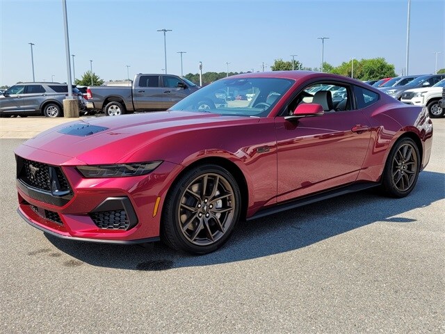 2025 Ford Mustang GT photo 3