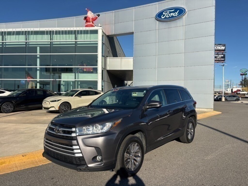 Used 2019 Toyota Highlander XLE SUV