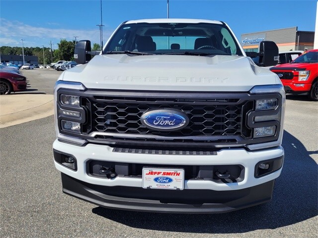2026 Ford F-250 photo 2