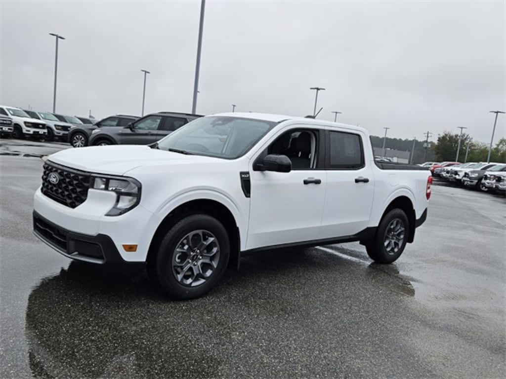 New 2025 Ford Maverick XLT Truck