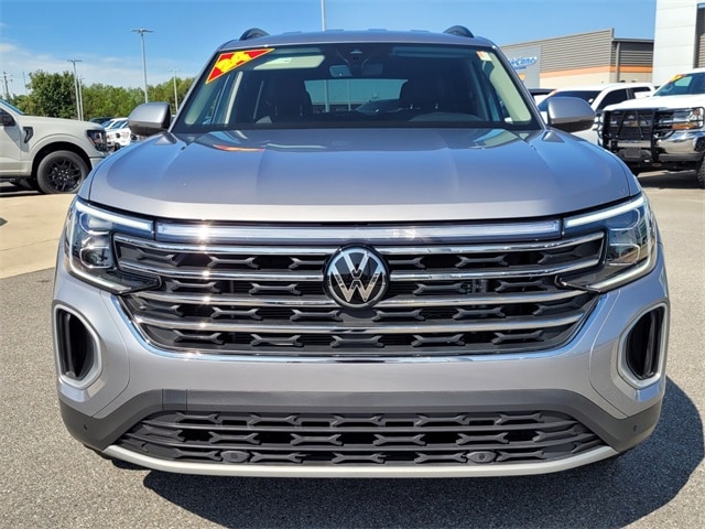 Used 2024 Volkswagen Atlas SE w/Tech with VIN 1V2WR2CA4RC516033 for sale in Byron, GA