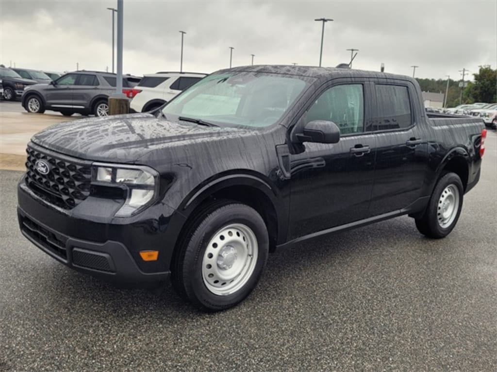 New 2025 Ford Maverick XL Truck