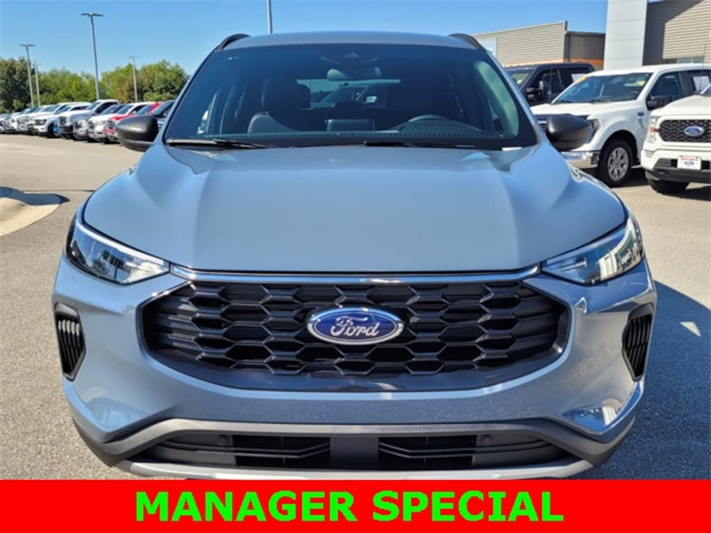 New 2025 Ford Escape Hybrid ST-Line SUV