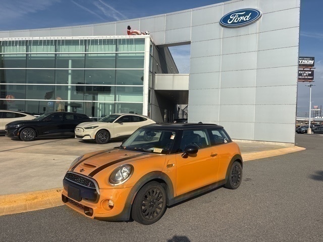 2018 MINI Cooper S's photo