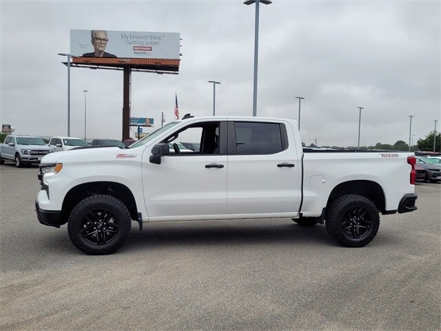 2024 Chevrolet Silverado 1500 LT Trail Boss photo 4