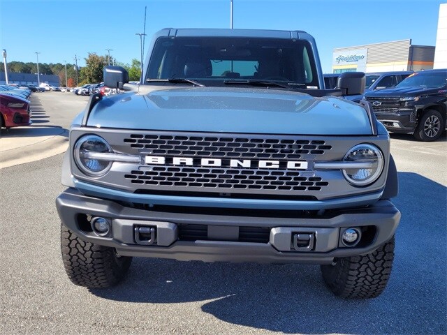 2025 Ford Bronco Badlands photo 2