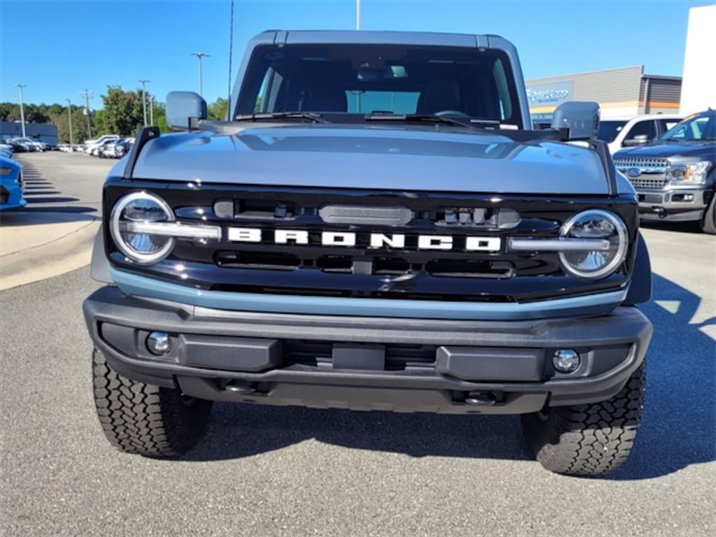 New 2025 Ford Bronco Outer Banks SUV