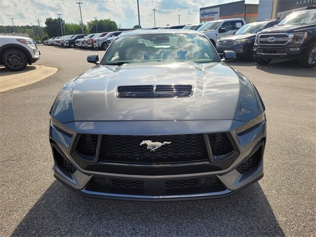 2025 Ford Mustang GT Premium photo 2