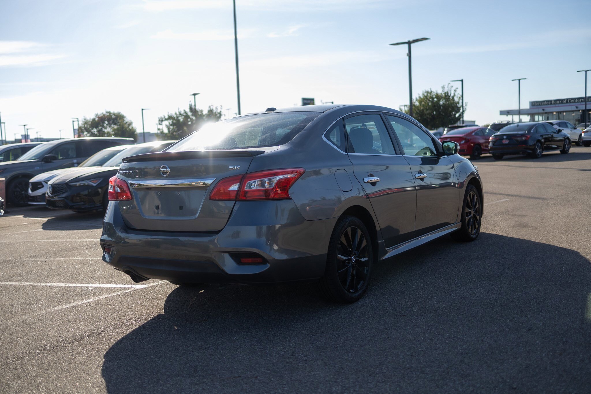 2017 Nissan Sentra SR photo 3