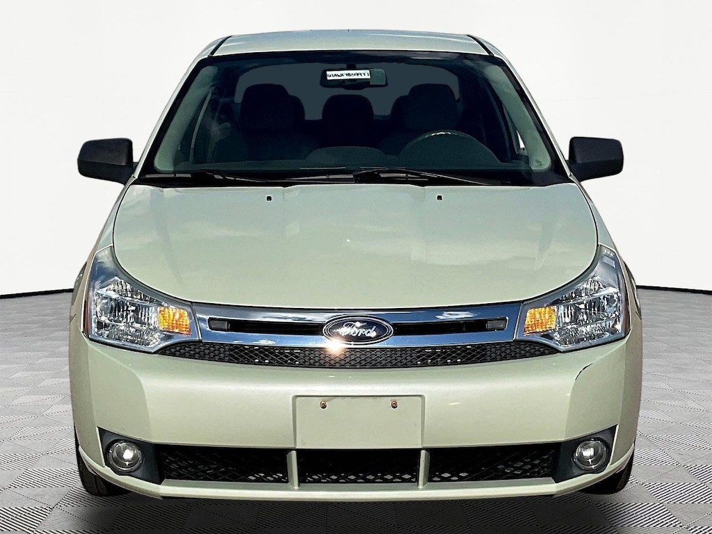 Used 2010 Ford Focus SE Sedan