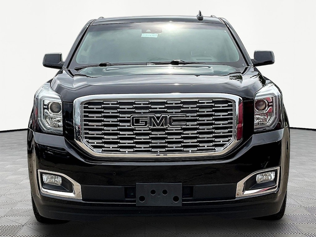 Used 2018 GMC Yukon XL Denali SUV