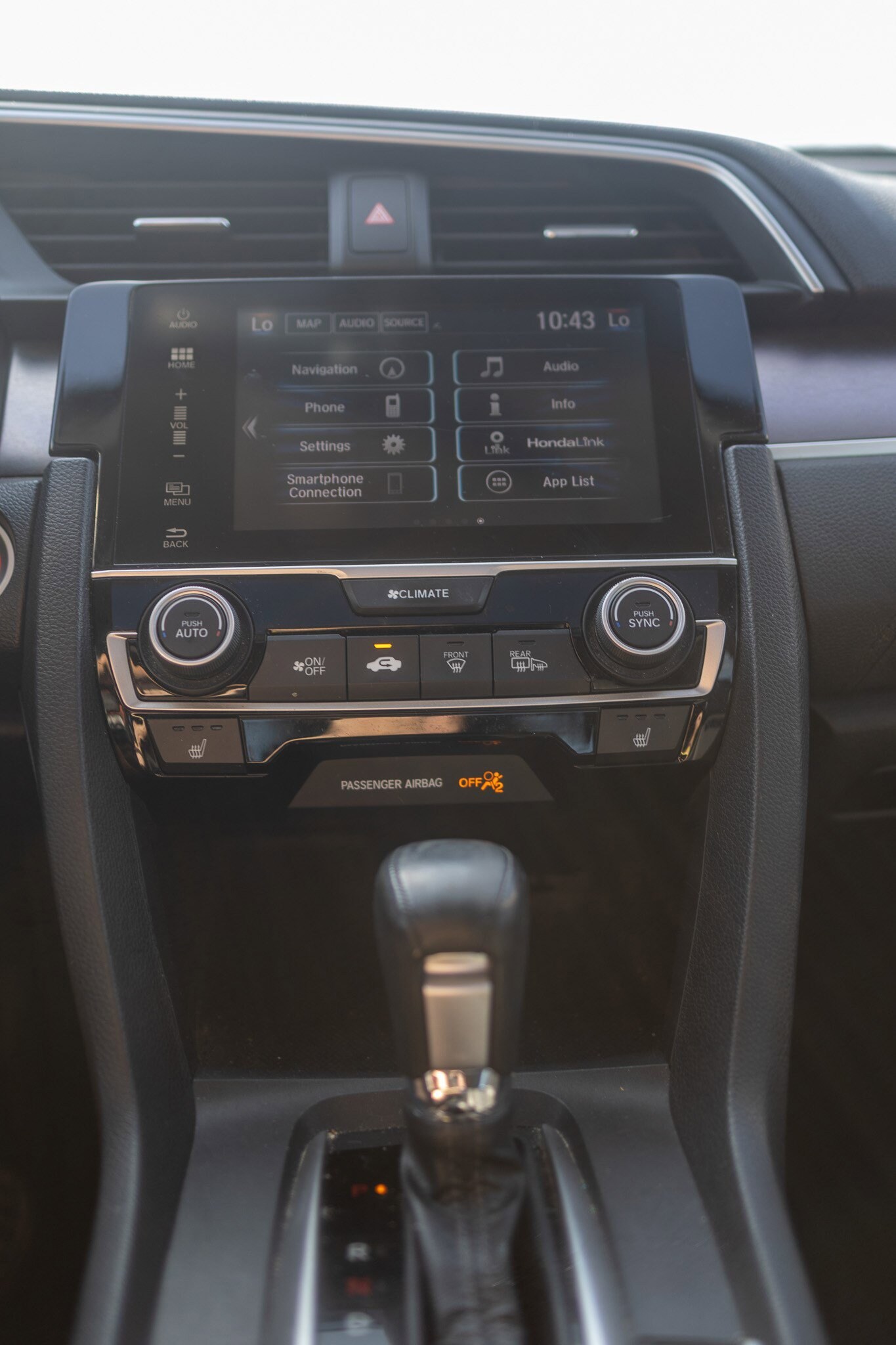 2018 Honda Civic Touring photo 4