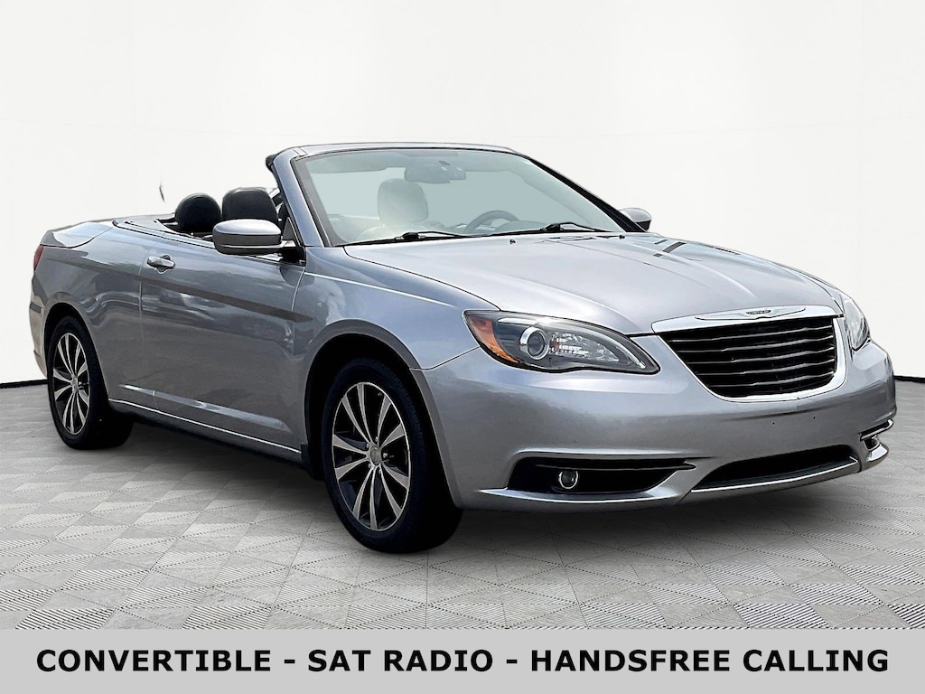 Used 2014 Chrysler 200 S Convertible