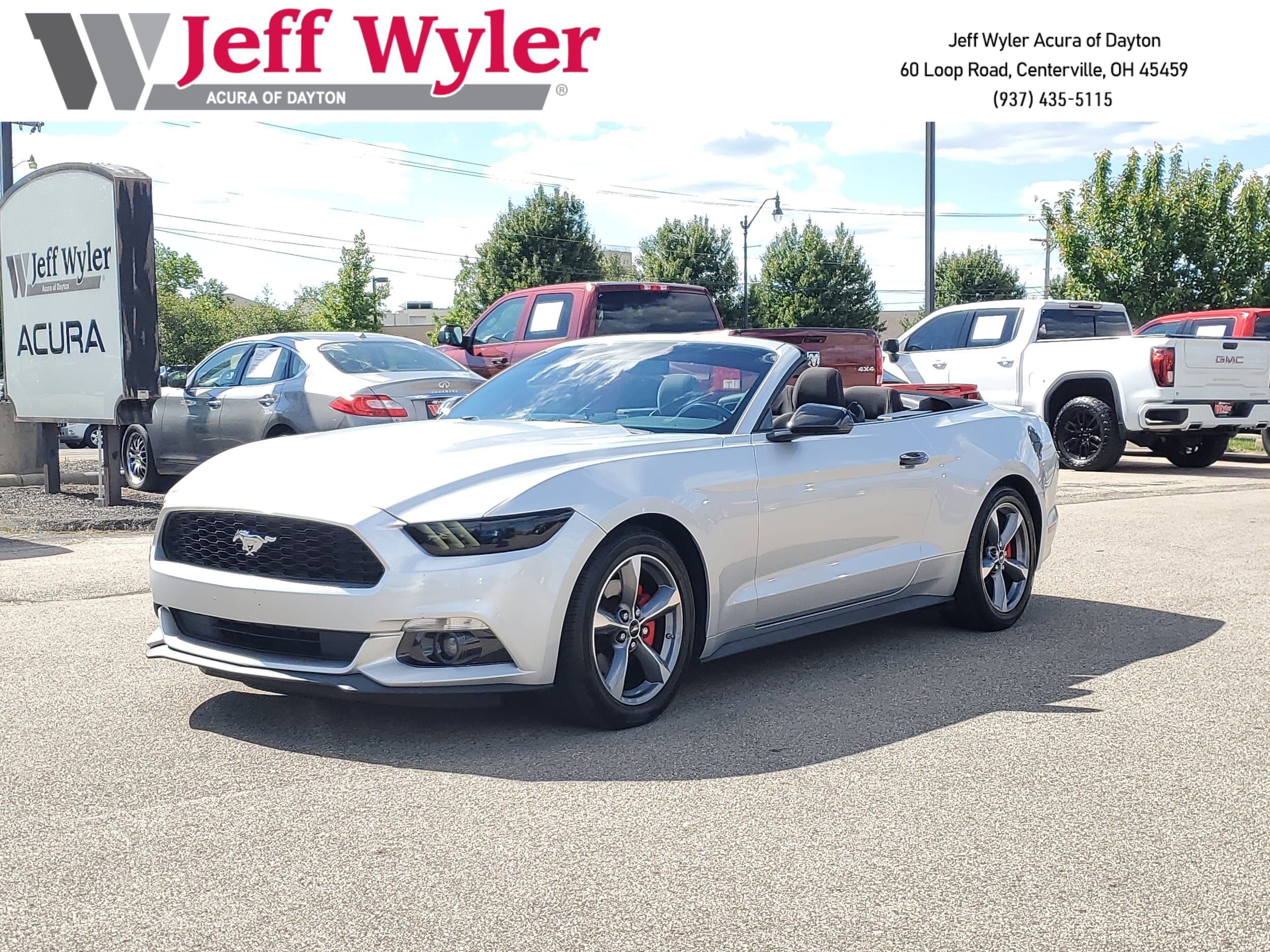 2016 Ford Mustang V6 Convertible's photo