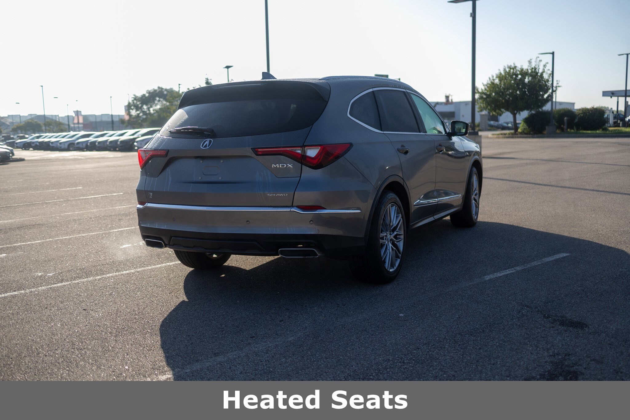 2023 Acura MDX SH-AWD Advance photo 3