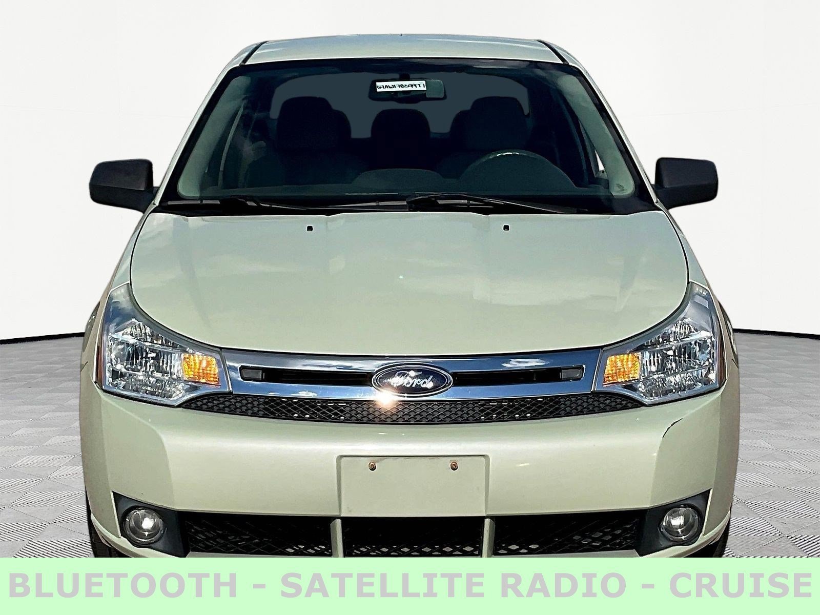 Used 2010 Ford Focus SE with VIN 1FAHP3FN2AW178399 for sale in Centerville, OH