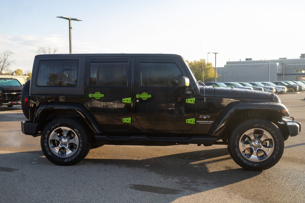 Used 2017 Jeep Wrangler JK Unlimited Sahara 4x4 SUV