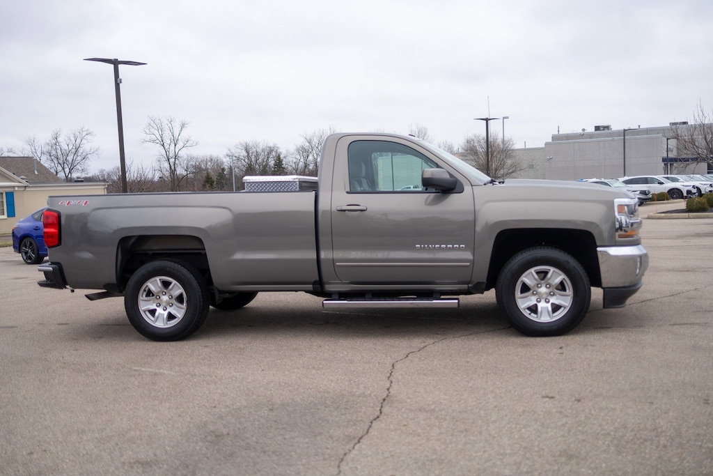 Used 2017 Chevrolet Silverado 1500 LT w/1LT Truck Regular Cab