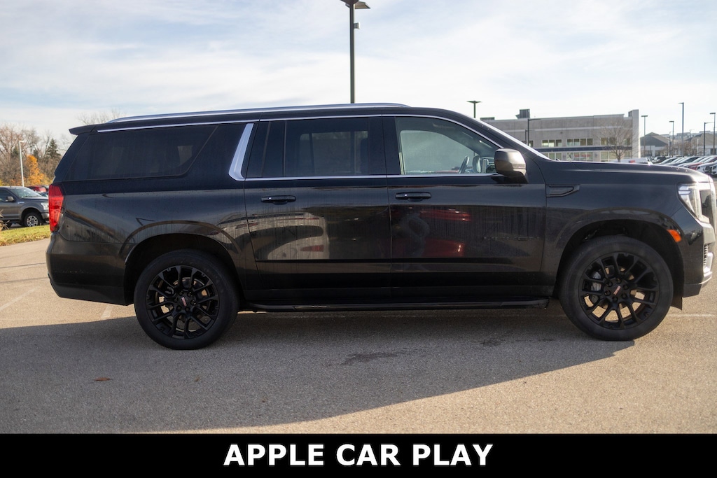 Used 2023 GMC Yukon XL SLE SUV