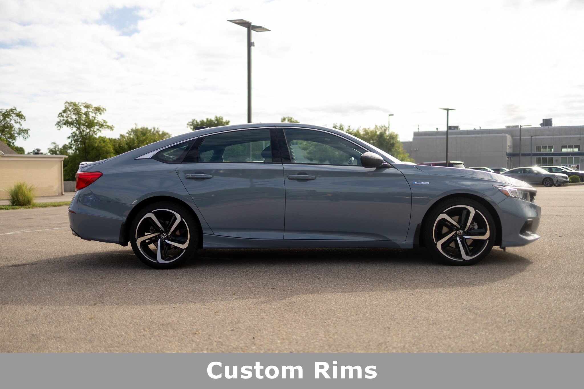2022 Honda Accord Hybrid Sport photo 2