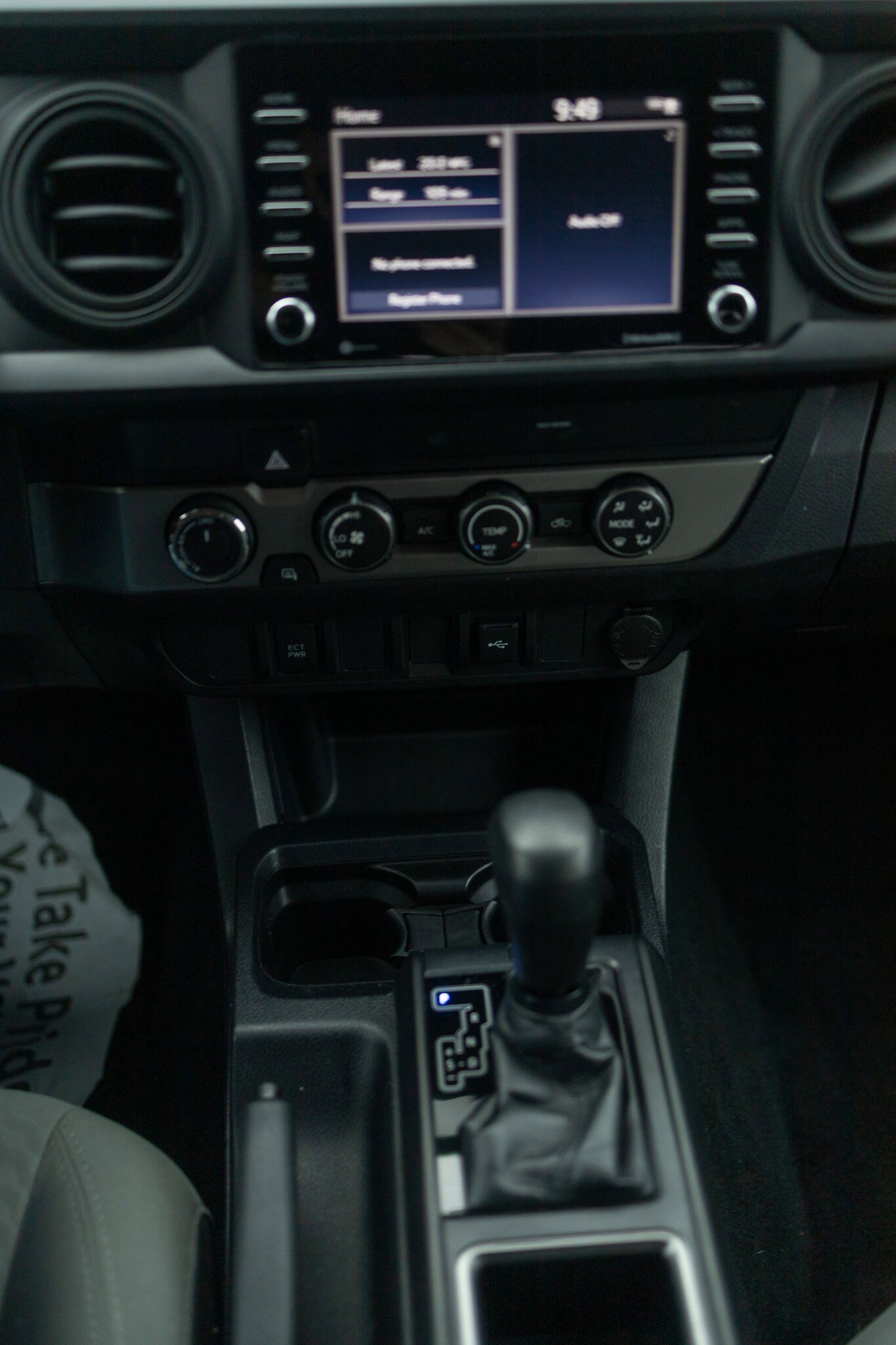 2020 Toyota Tacoma SR V6 photo 4