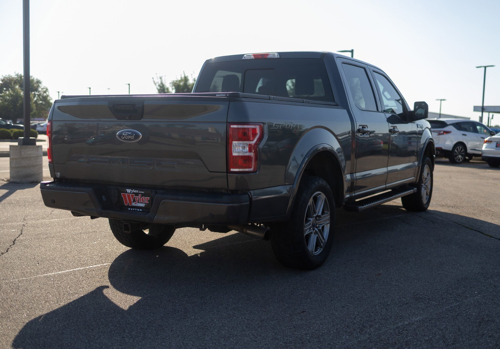 2018 Ford F-150 XLT photo 2