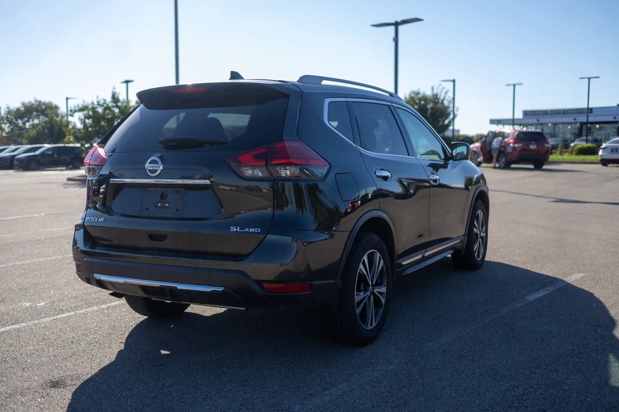 2017 Nissan Rogue SL photo 3