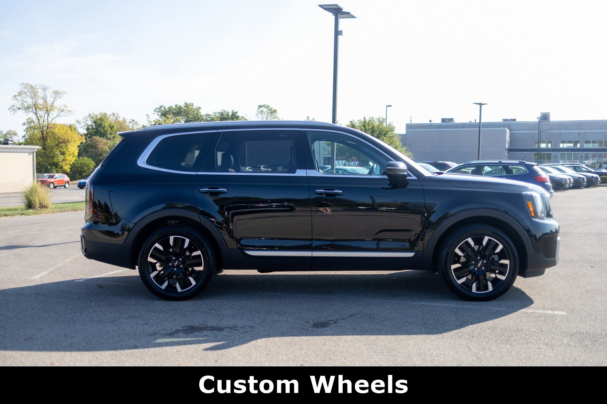 2023 Kia Telluride SX photo 2