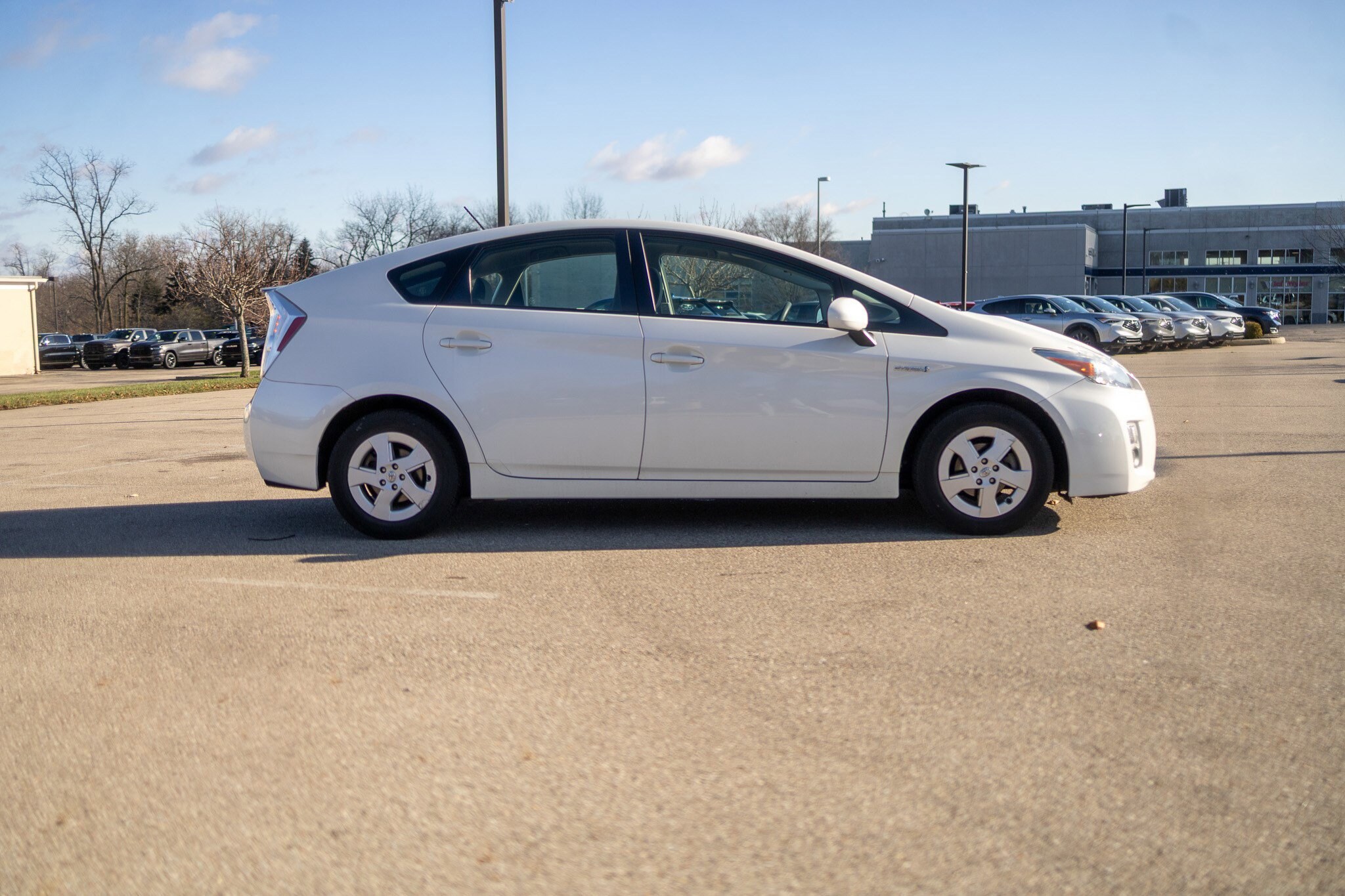 2010 Toyota Prius Two photo 2